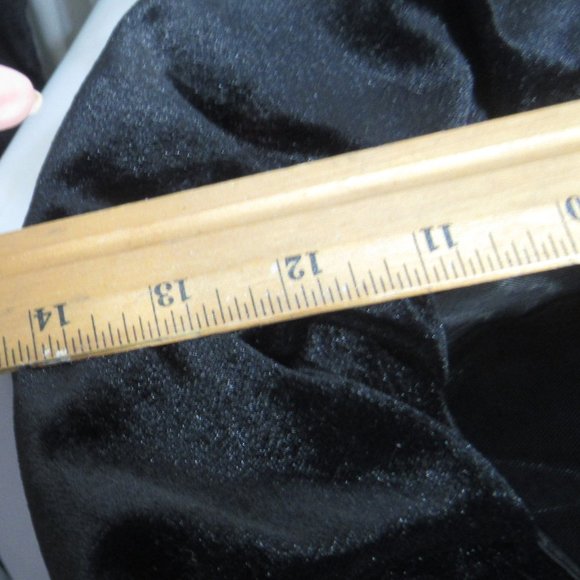 ENGLISH LADIES HAT, REPRODUCTION, NEW BLACK VELVETY SIZE M - Picture 4 of 8